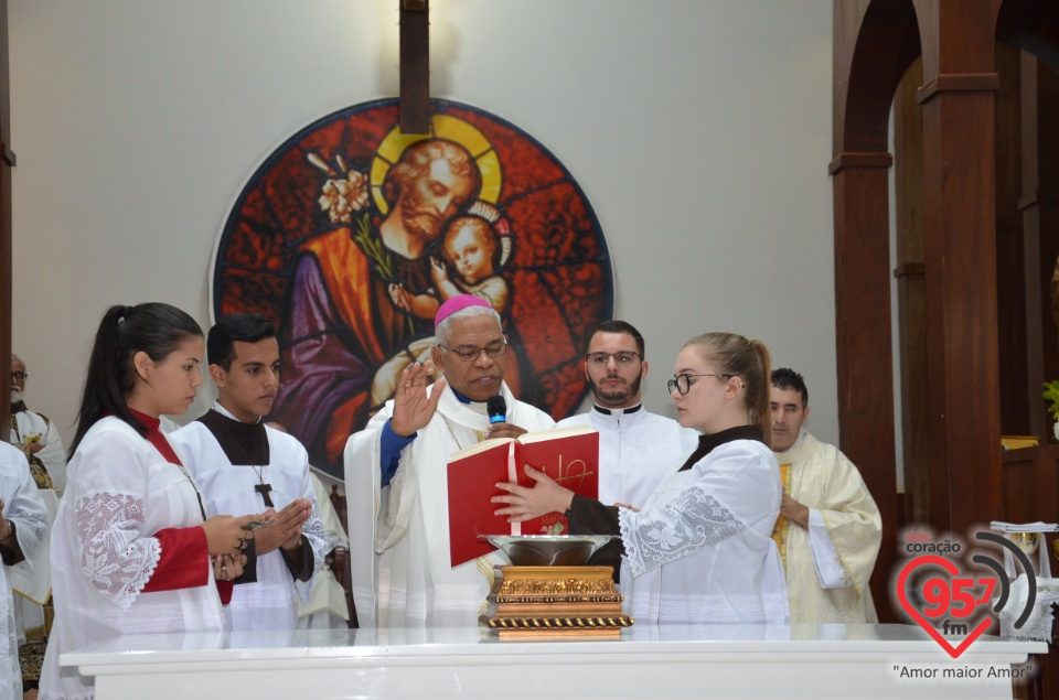 Dom Henrique realiza sagração do Altar da Paróquia São José de Itaporã