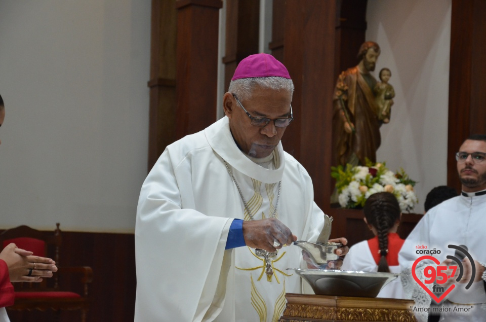 Dom Henrique realiza sagração do Altar da Paróquia São José de Itaporã