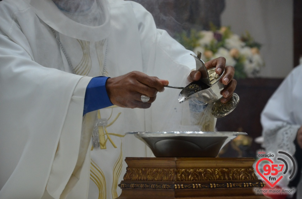 Dom Henrique realiza sagração do Altar da Paróquia São José de Itaporã