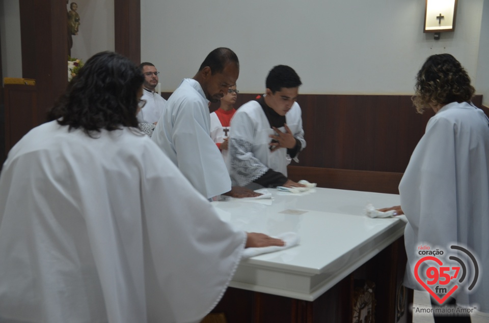 Dom Henrique realiza sagração do Altar da Paróquia São José de Itaporã