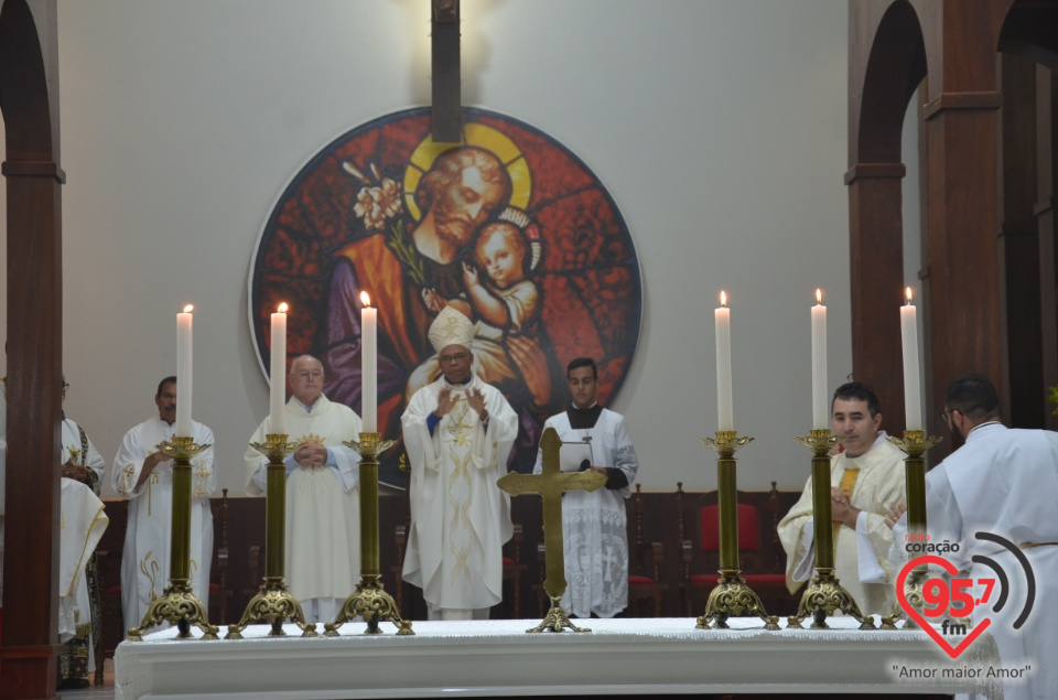 Dom Henrique realiza sagração do Altar da Paróquia São José de Itaporã