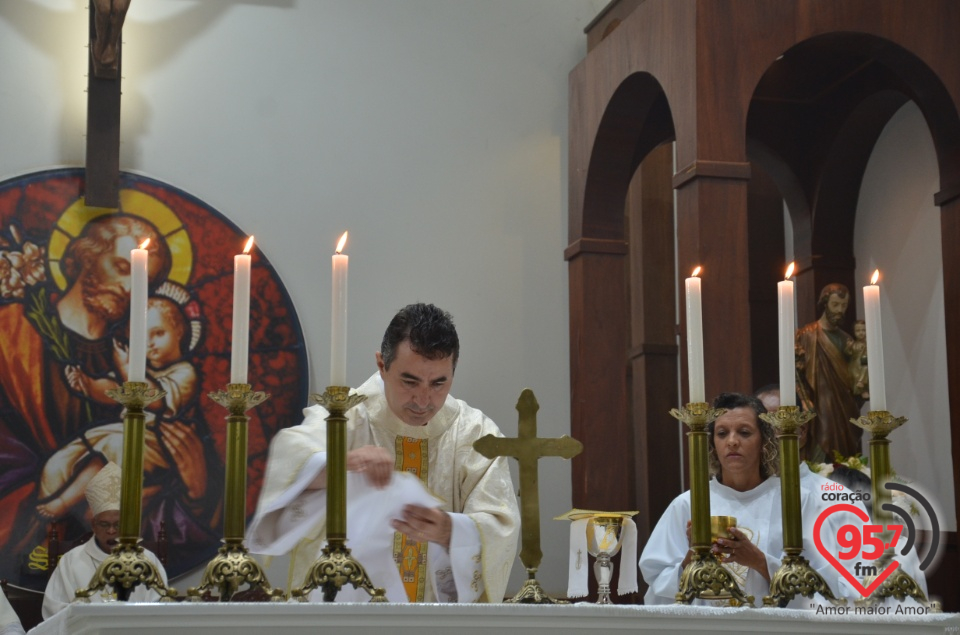 Dom Henrique realiza sagração do Altar da Paróquia São José de Itaporã