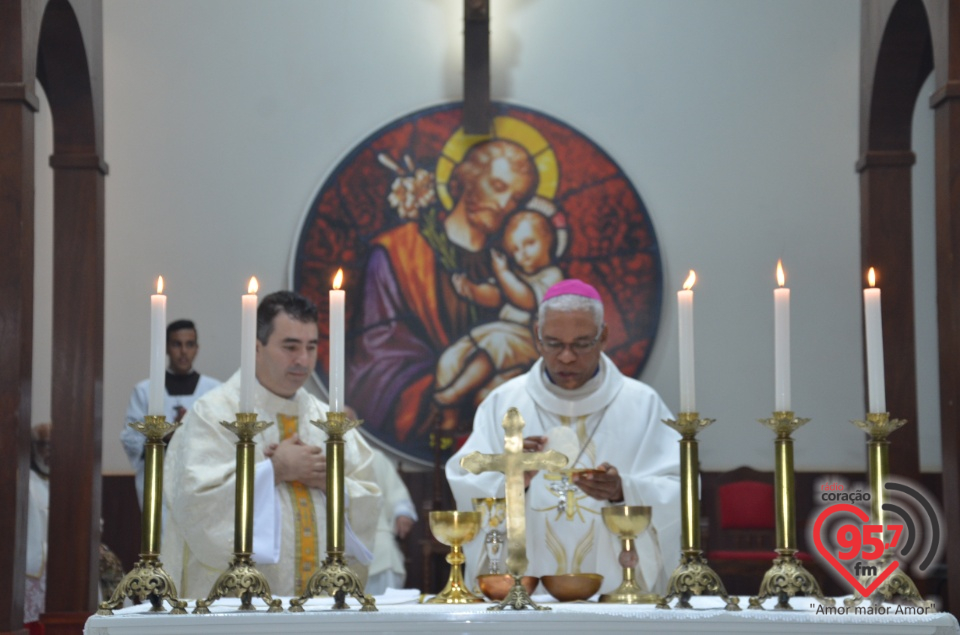 Dom Henrique realiza sagração do Altar da Paróquia São José de Itaporã