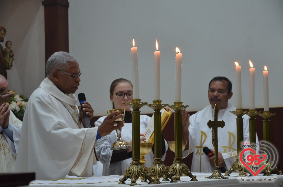 Dom Henrique realiza sagração do Altar da Paróquia São José de Itaporã