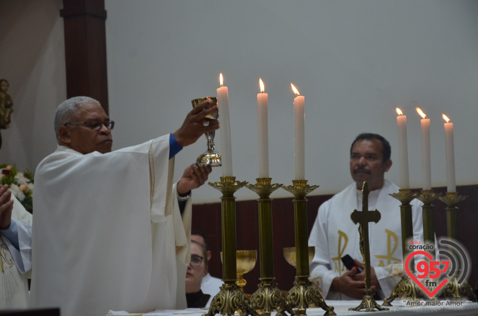 Dom Henrique realiza sagração do Altar da Paróquia São José de Itaporã