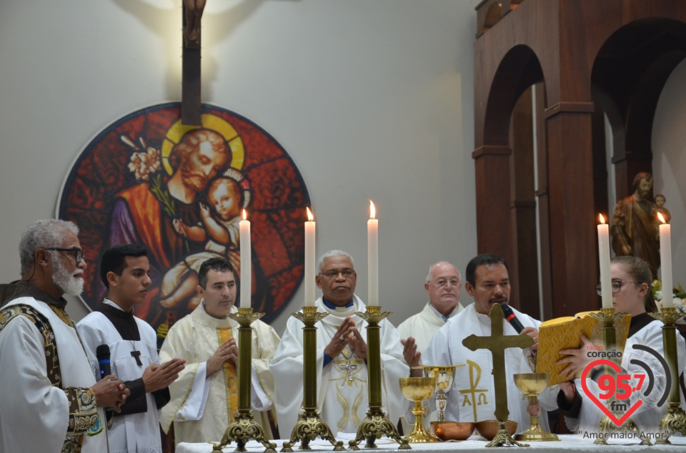 Dom Henrique realiza sagração do Altar da Paróquia São José de Itaporã