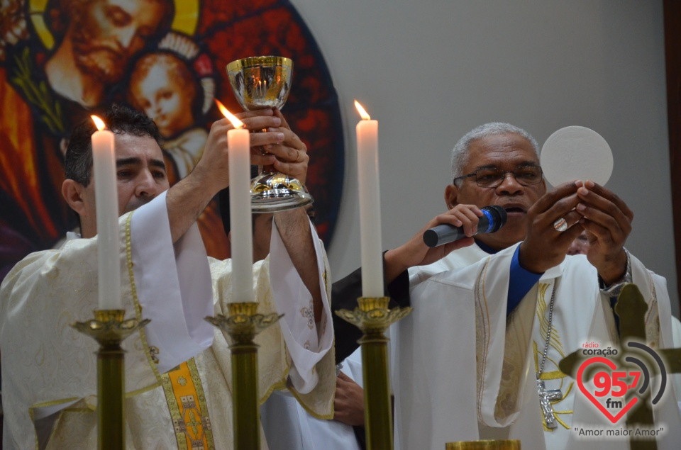 Dom Henrique realiza sagração do Altar da Paróquia São José de Itaporã