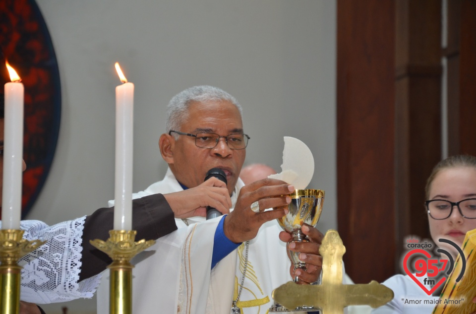 Dom Henrique realiza sagração do Altar da Paróquia São José de Itaporã