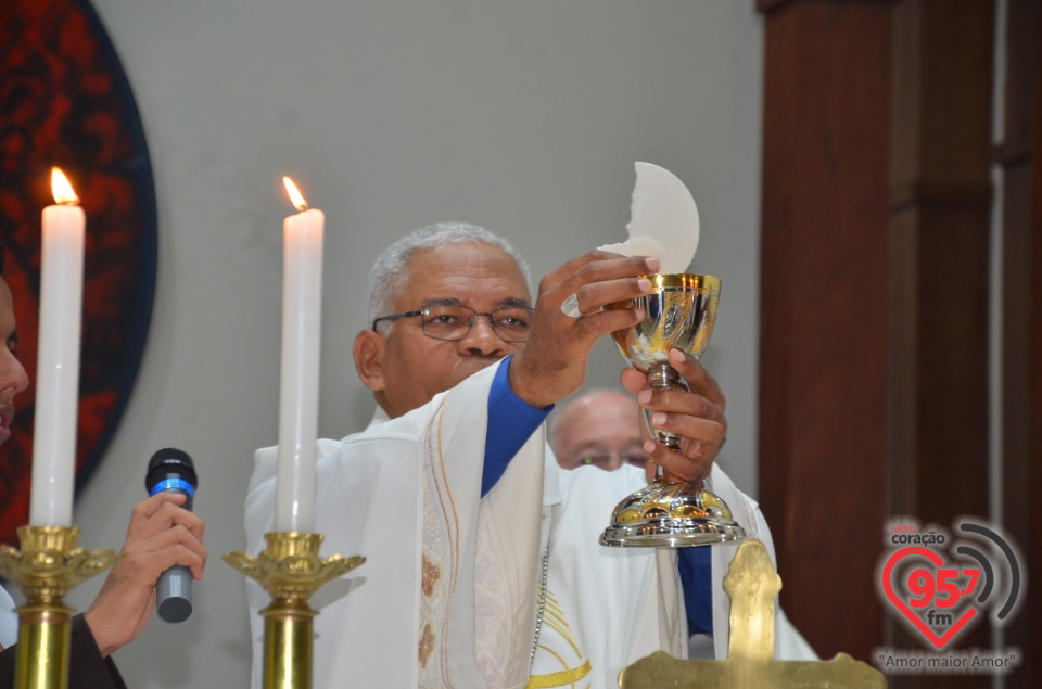 Dom Henrique realiza sagração do Altar da Paróquia São José de Itaporã