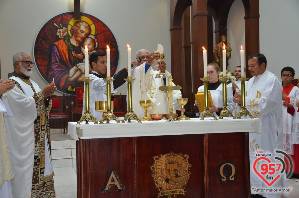 Dom Henrique realiza sagração do Altar da Paróquia São José de Itaporã