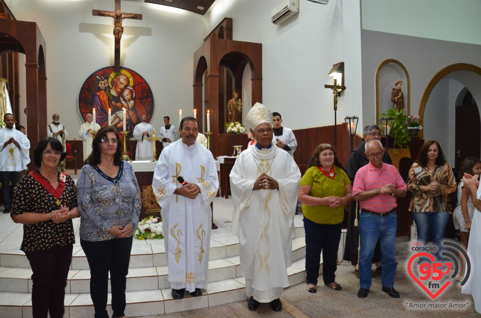 Dom Henrique realiza sagração do Altar da Paróquia São José de Itaporã