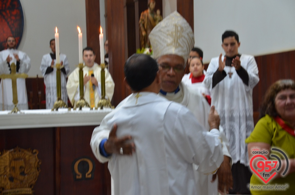 Dom Henrique realiza sagração do Altar da Paróquia São José de Itaporã