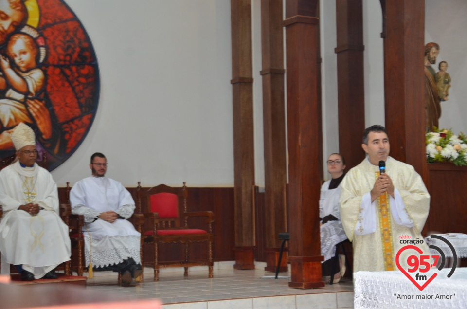 Dom Henrique realiza sagração do Altar da Paróquia São José de Itaporã