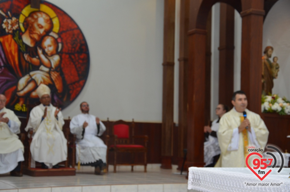 Dom Henrique realiza sagração do Altar da Paróquia São José de Itaporã