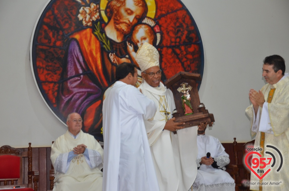 Dom Henrique realiza sagração do Altar da Paróquia São José de Itaporã