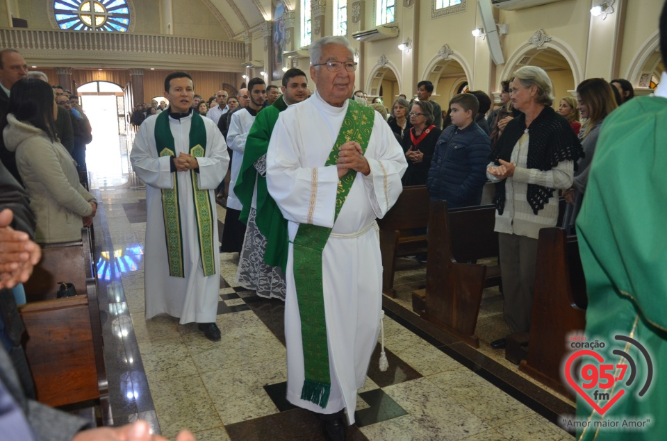 Missa e almoço marca momentos importantes na Catedral de Dourados