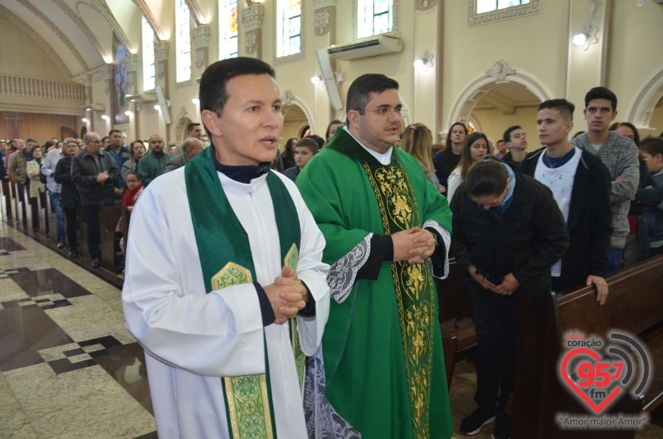 Missa e almoço marca momentos importantes na Catedral de Dourados