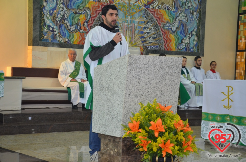 Missa e almoço marca momentos importantes na Catedral de Dourados