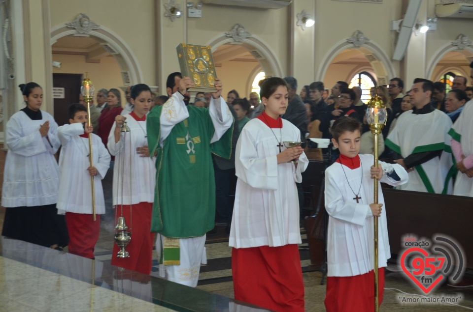 Missa e almoço marca momentos importantes na Catedral de Dourados