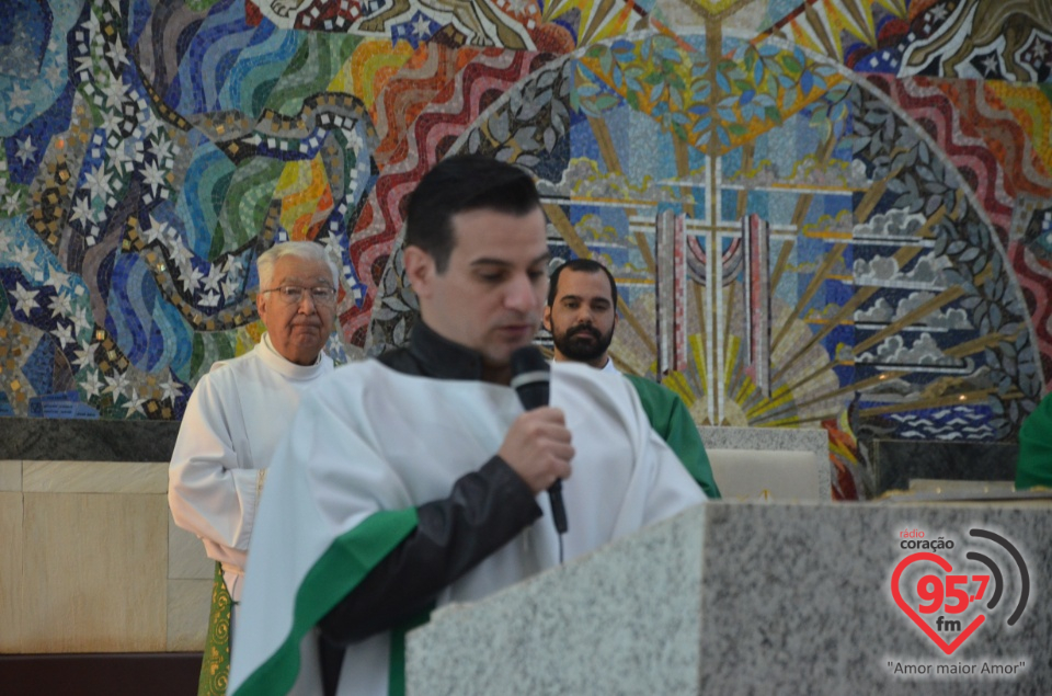 Missa e almoço marca momentos importantes na Catedral de Dourados