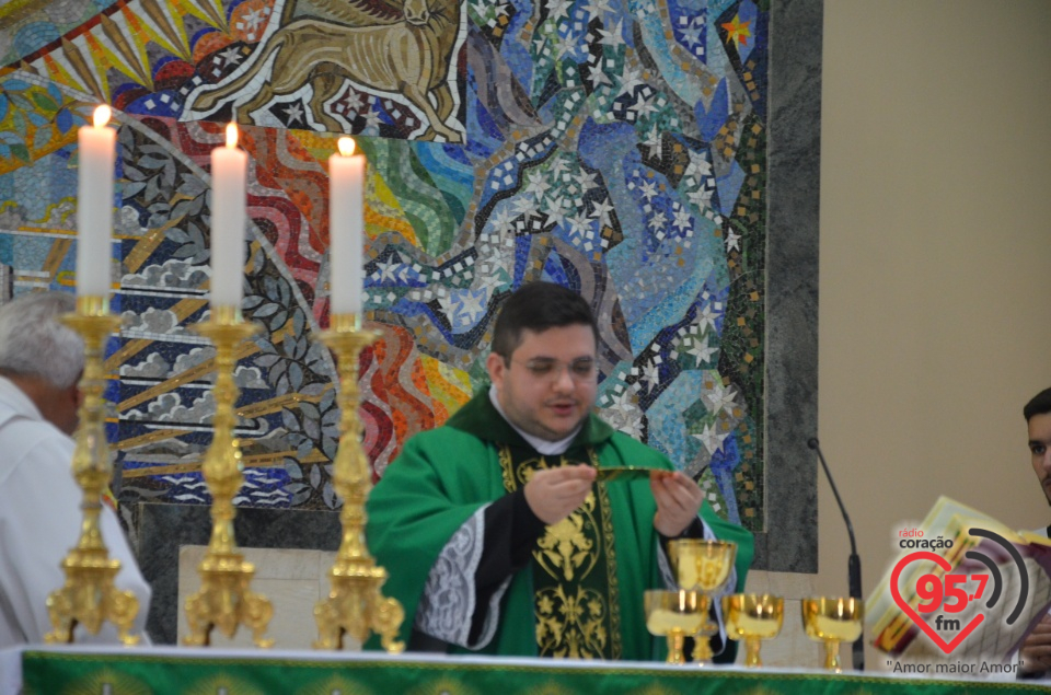 Missa e almoço marca momentos importantes na Catedral de Dourados