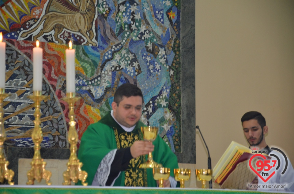 Missa e almoço marca momentos importantes na Catedral de Dourados