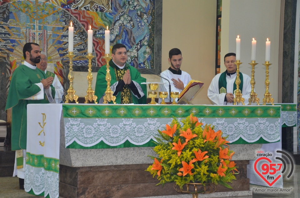 Missa e almoço marca momentos importantes na Catedral de Dourados