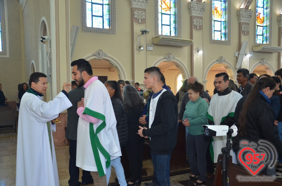 Missa e almoço marca momentos importantes na Catedral de Dourados