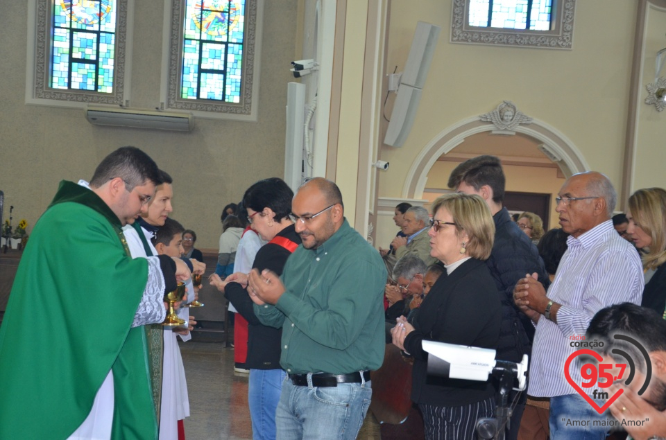 Missa e almoço marca momentos importantes na Catedral de Dourados