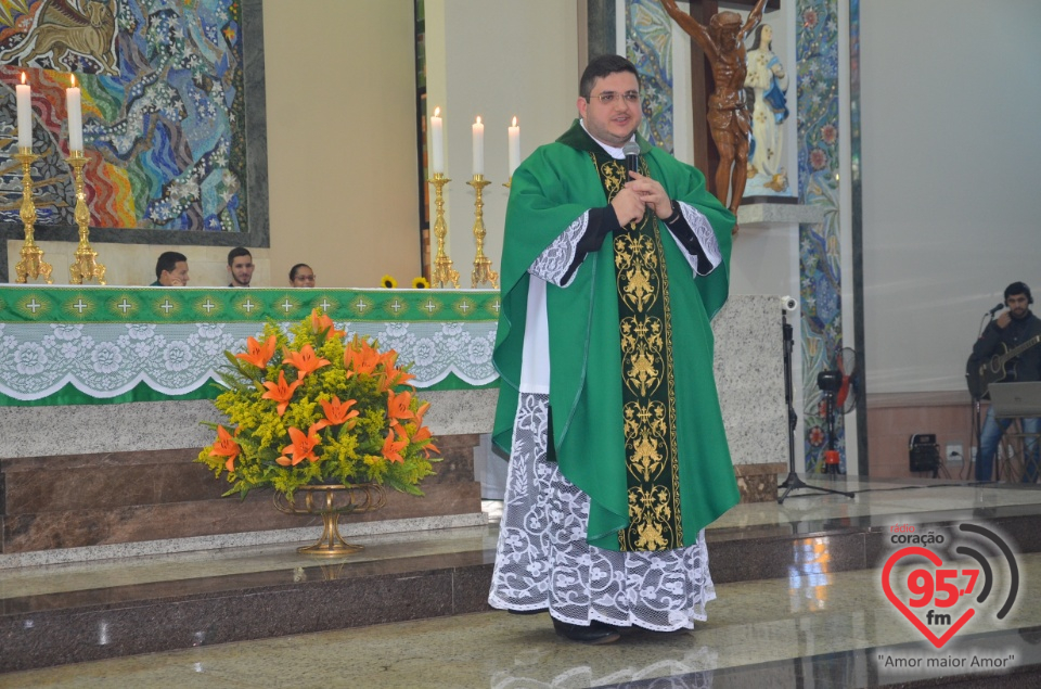 Missa e almoço marca momentos importantes na Catedral de Dourados