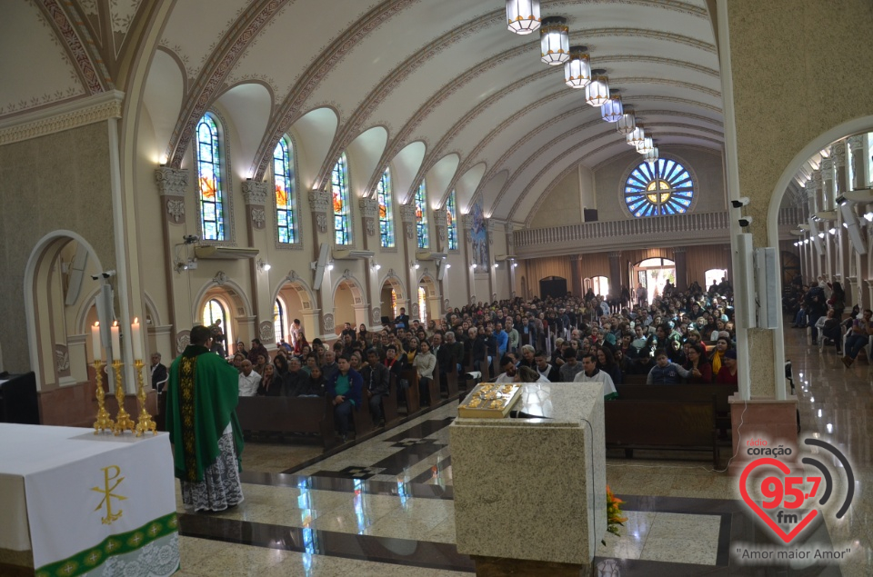 Missa e almoço marca momentos importantes na Catedral de Dourados