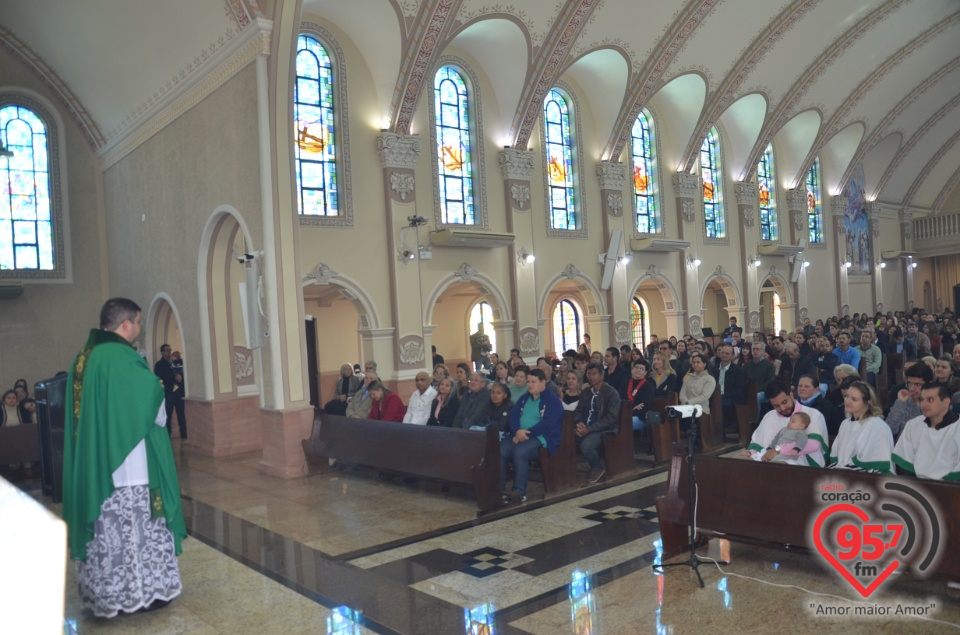 Missa e almoço marca momentos importantes na Catedral de Dourados