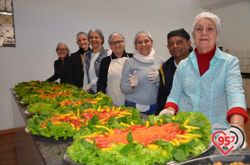 Missa e almoço marca momentos importantes na Catedral de Dourados