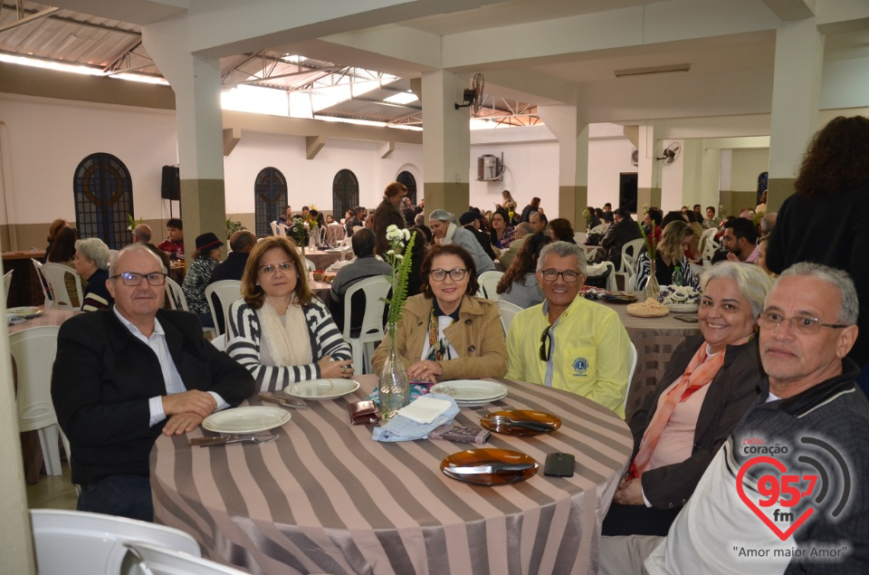 Missa e almoço marca momentos importantes na Catedral de Dourados