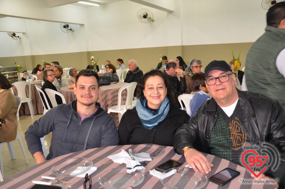 Missa e almoço marca momentos importantes na Catedral de Dourados