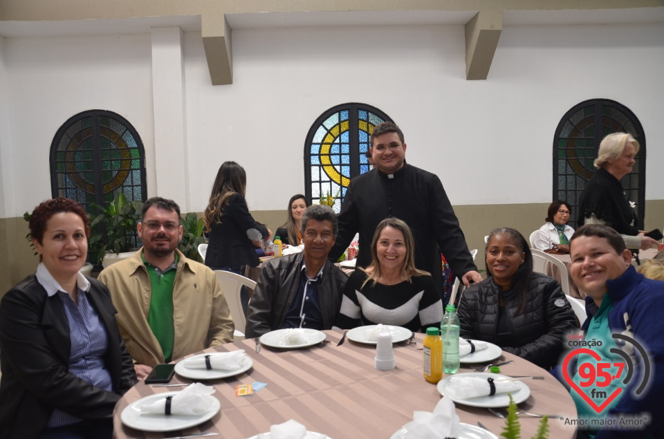 Missa e almoço marca momentos importantes na Catedral de Dourados