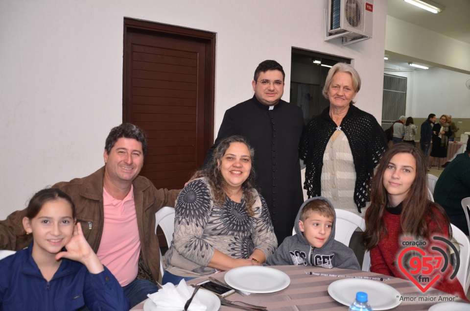 Missa e almoço marca momentos importantes na Catedral de Dourados