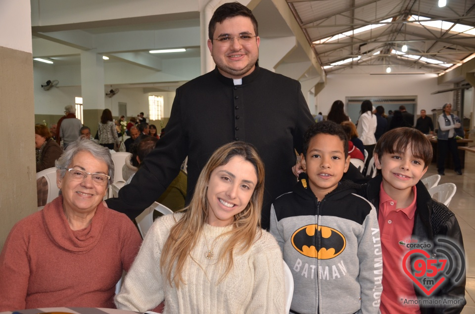 Missa e almoço marca momentos importantes na Catedral de Dourados