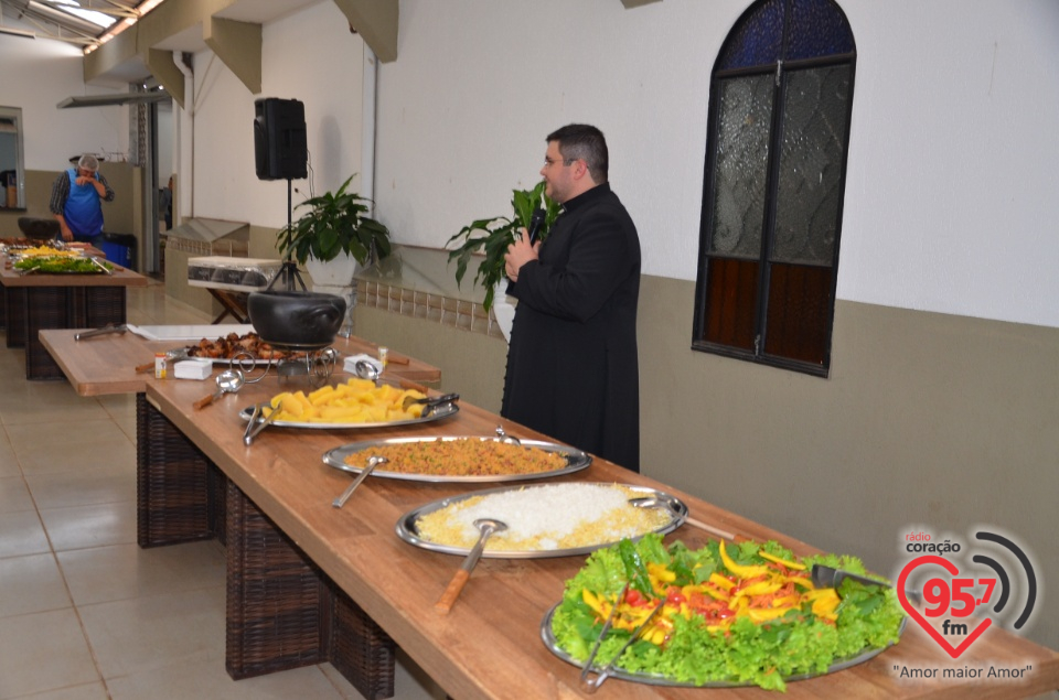 Missa e almoço marca momentos importantes na Catedral de Dourados