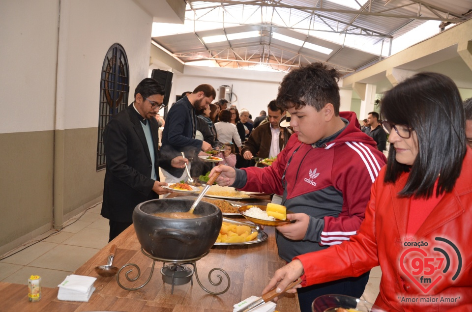 Missa e almoço marca momentos importantes na Catedral de Dourados