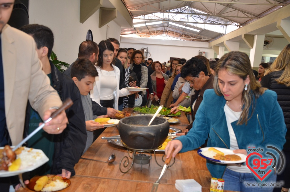 Missa e almoço marca momentos importantes na Catedral de Dourados