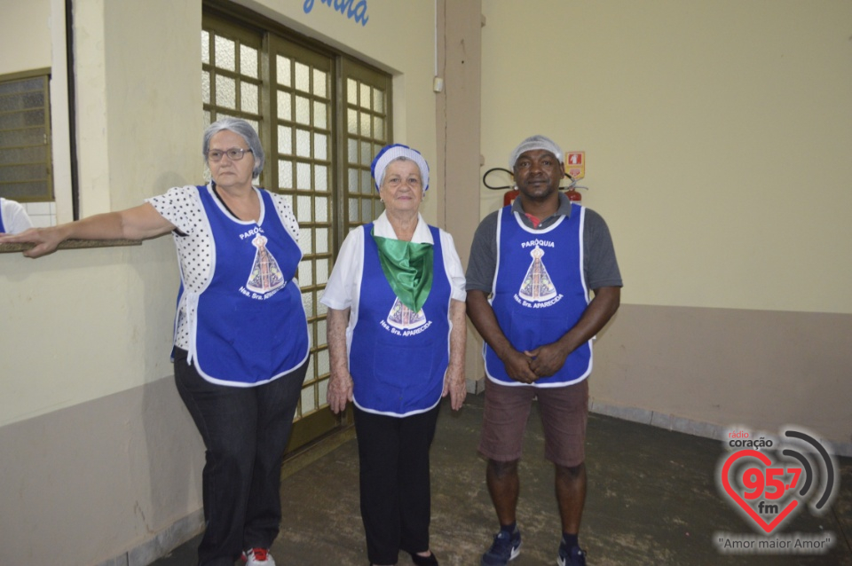 Fotos da Noite da Macarronada da Paróquia N.Sra. Aparecida em Dourados