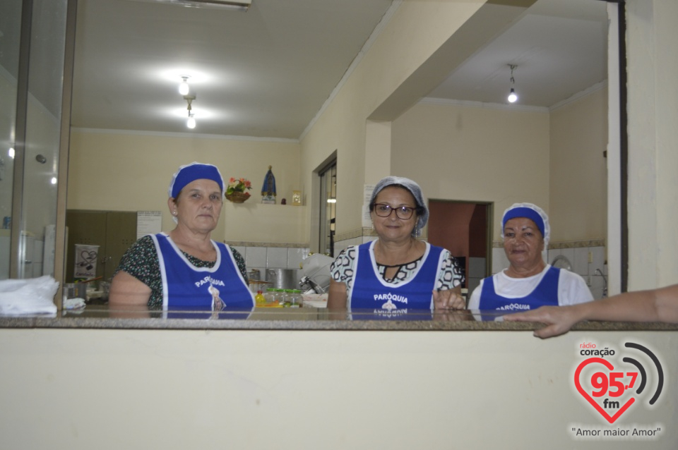 Fotos da Noite da Macarronada da Paróquia N.Sra. Aparecida em Dourados