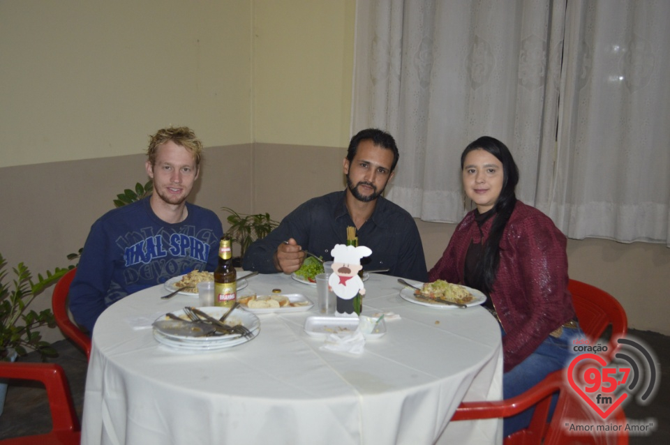 Fotos da Noite da Macarronada da Paróquia N.Sra. Aparecida em Dourados