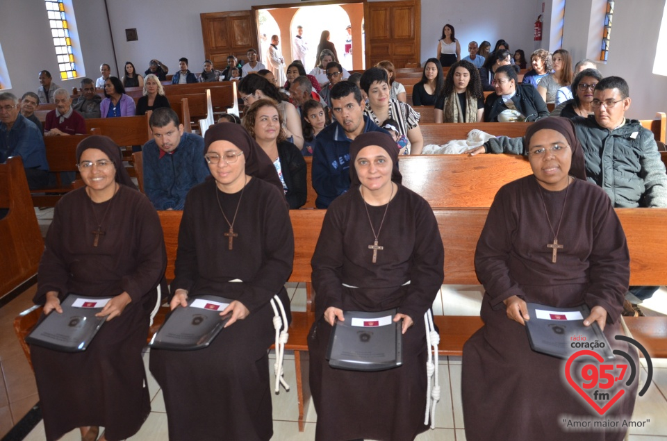 Fotos: Irmãs da Toca de Assis renovam votos