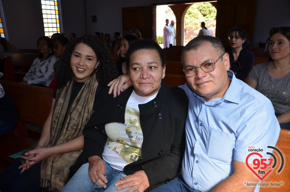 Fotos: Irmãs da Toca de Assis renovam votos