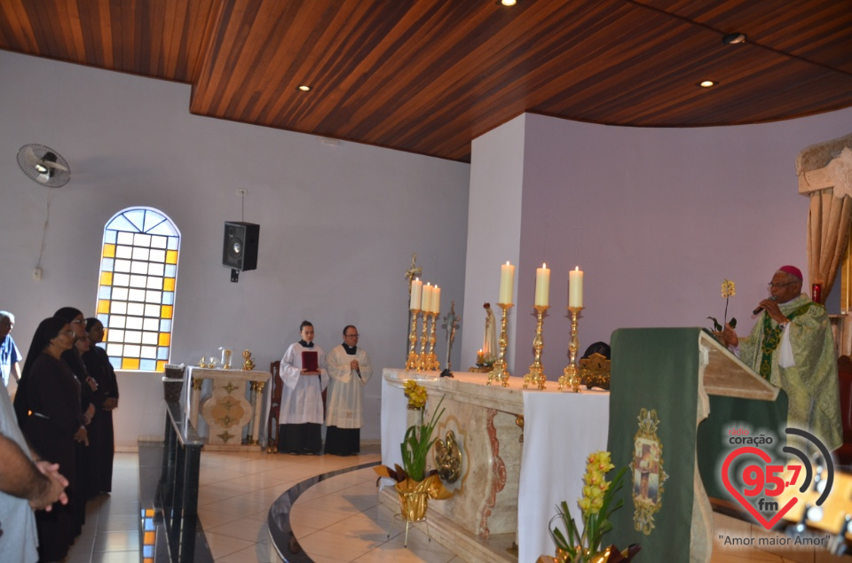 Fotos: Irmãs da Toca de Assis renovam votos