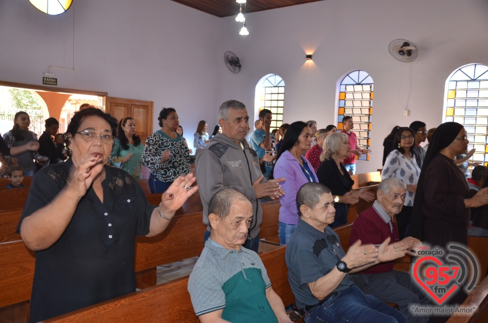 Fotos: Irmãs da Toca de Assis renovam votos