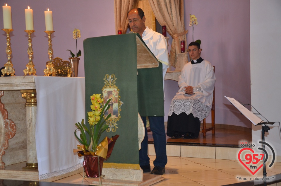 Fotos: Irmãs da Toca de Assis renovam votos