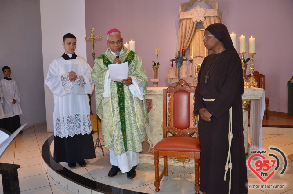 Fotos: Irmãs da Toca de Assis renovam votos